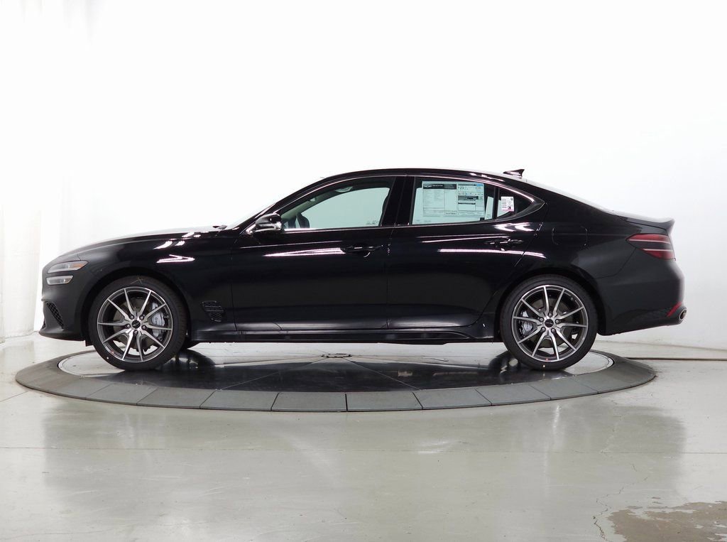 Used 2026 Genesis G70 2.5T image 4