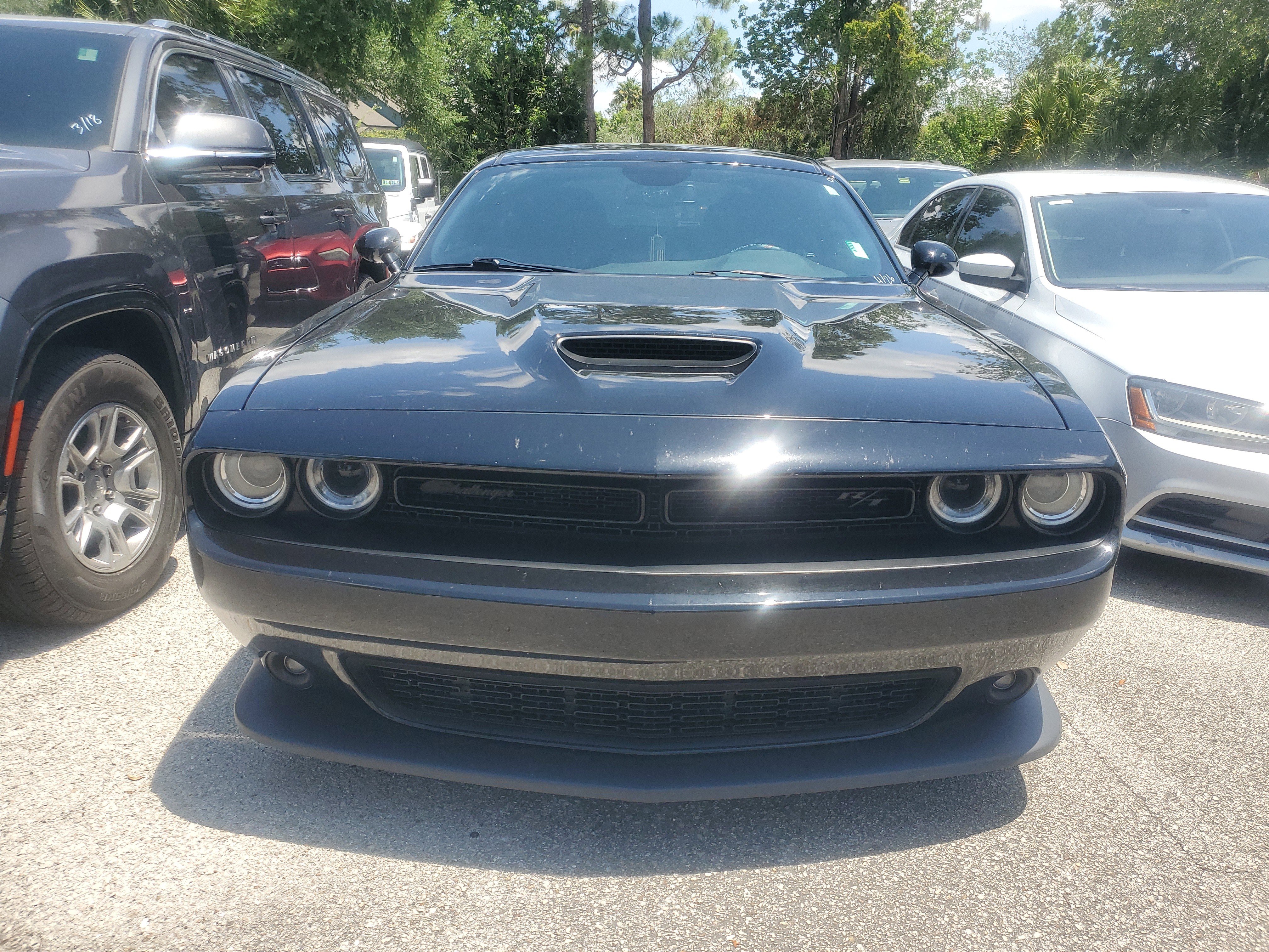 Used 2020 Dodge Challenger R/T w/ Blacktop Package RWD image 2