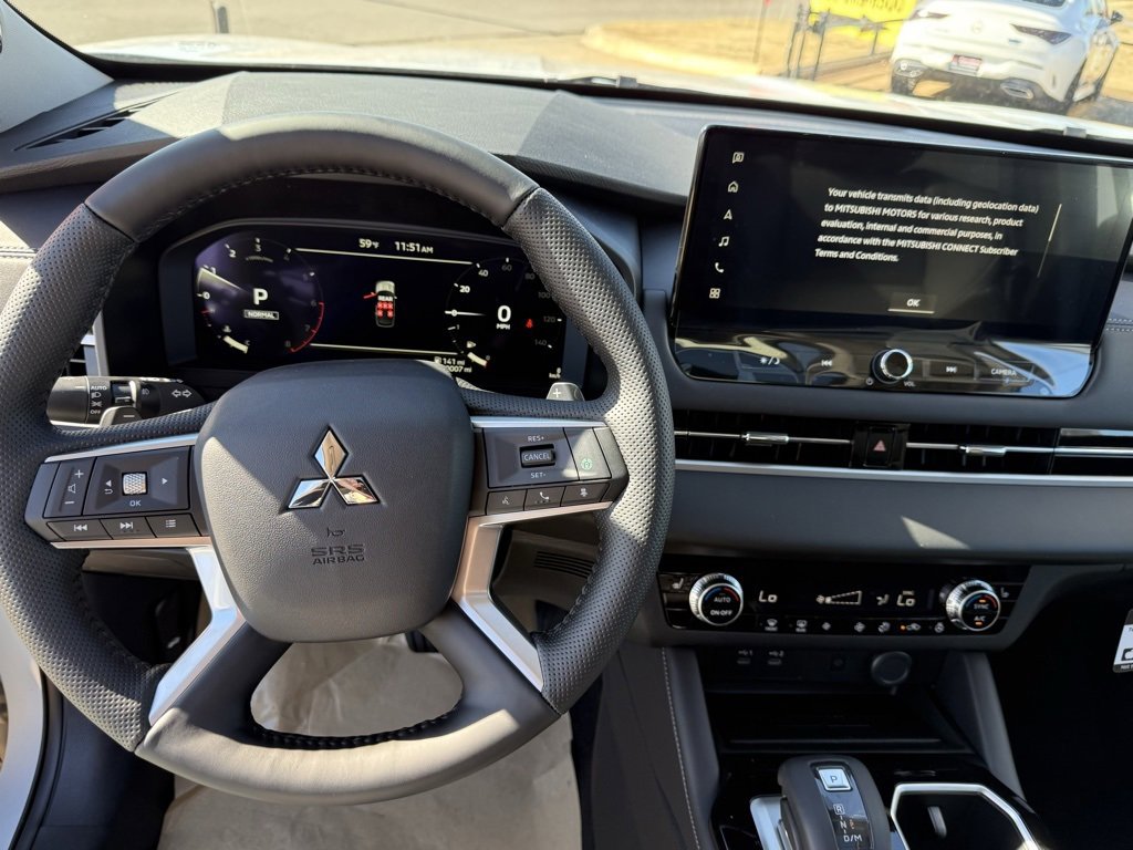 New 2026 Mitsubishi Outlander SE image 30