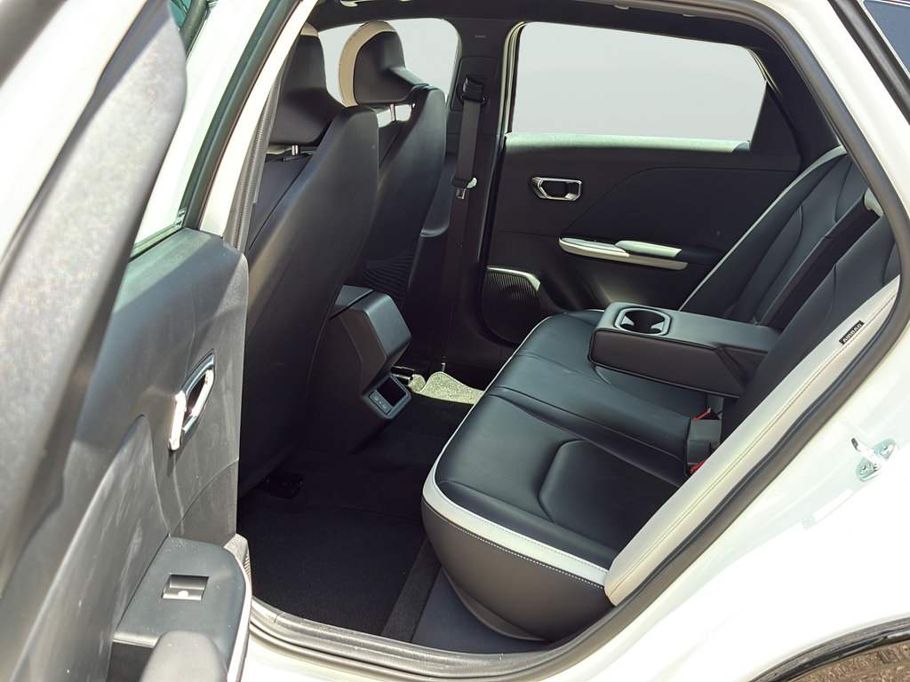 New 2026 Kia K4 GT-Line FWD image 16
