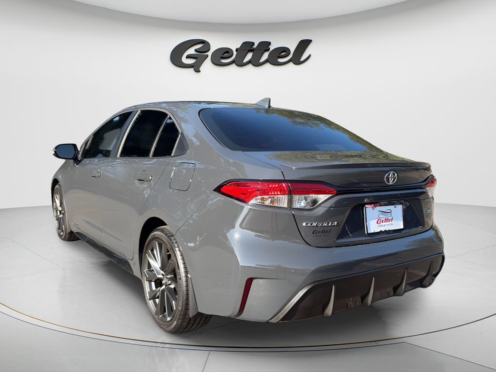 Used 2025 Toyota Corolla SE w/ Convenience Package FWD image 7