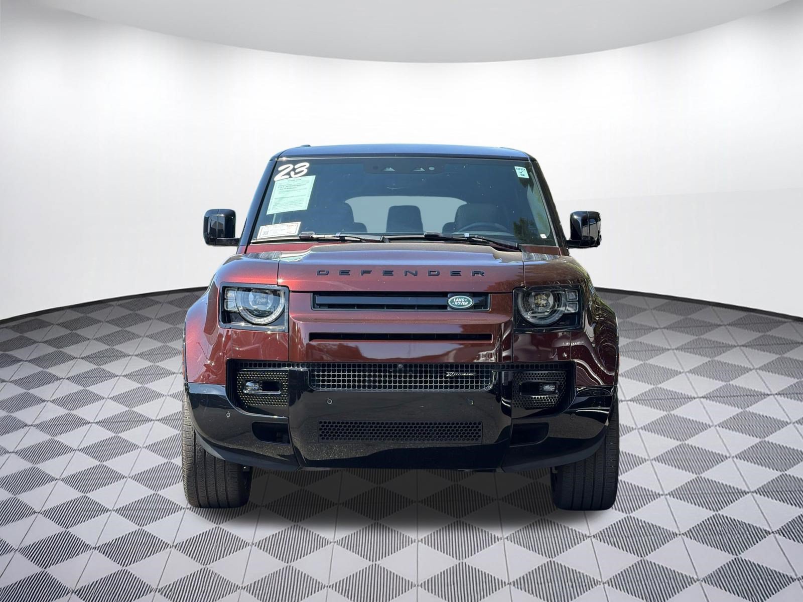 Used 2023 Land Rover Defender 130 X-Dynamic SE AWD/4WD image 5