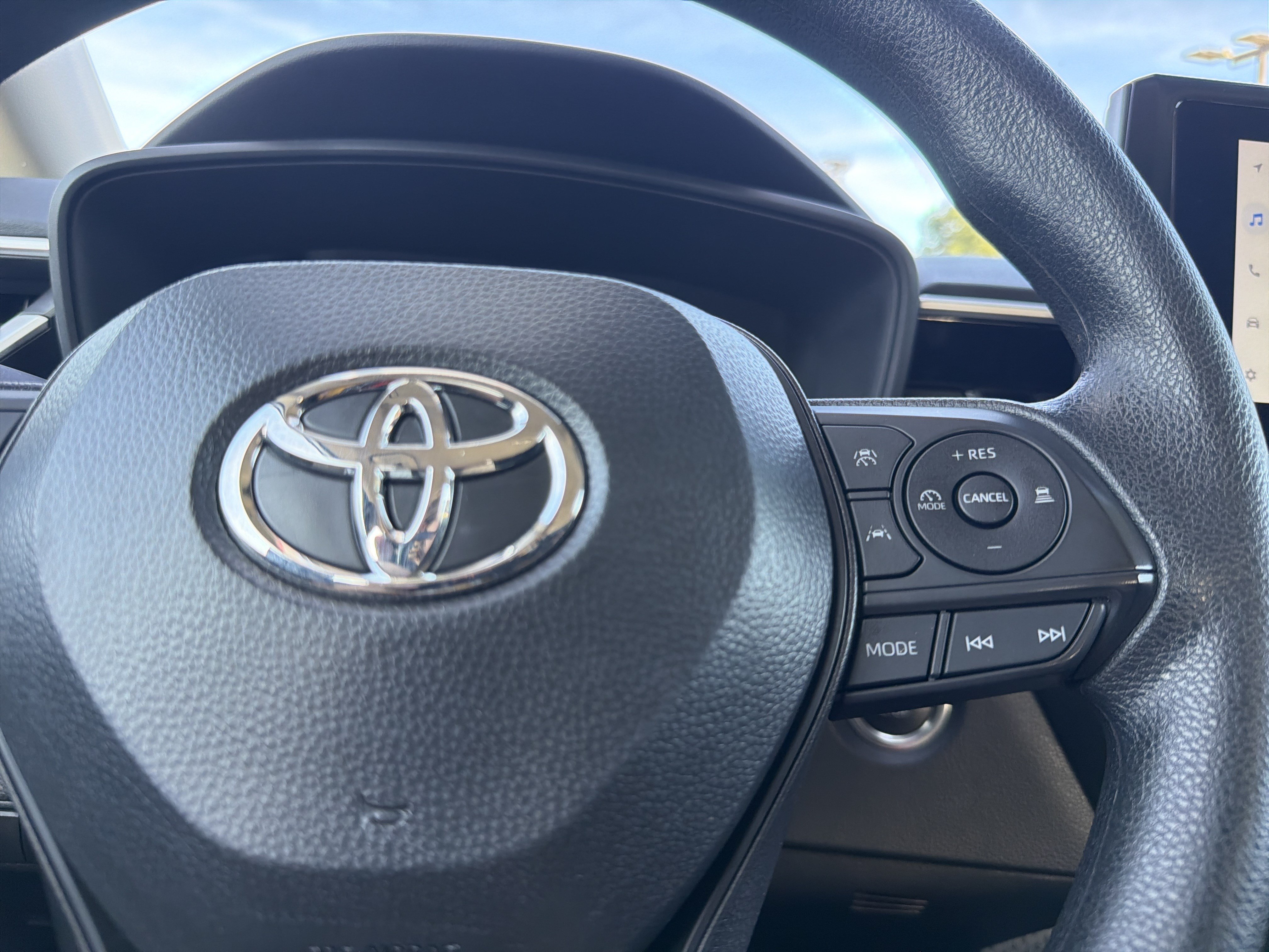 Certified 2025 Toyota Corolla LE w/ Convenience Package FWD image 10