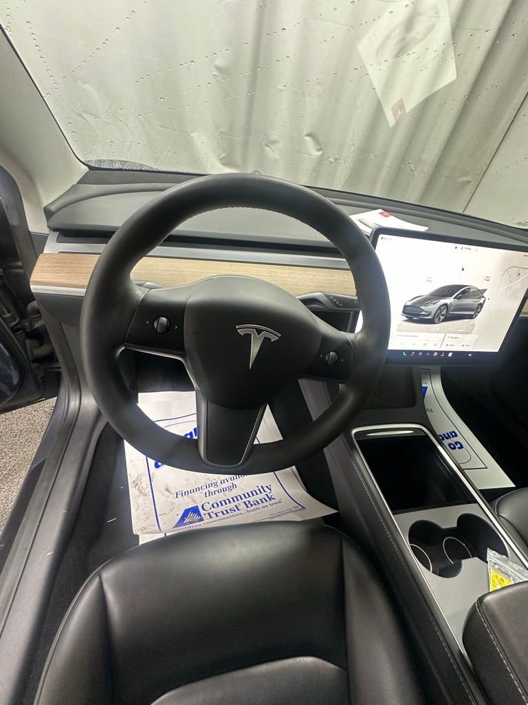Used 2023 Tesla Model 3 Standard Range image 12