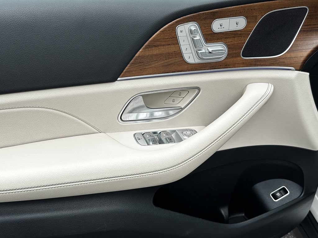 Certified 2025 Mercedes-Benz GLE 350 4MATIC image 11