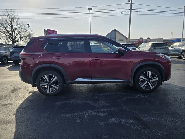 Used 2021 Nissan Rogue Platinum image 4