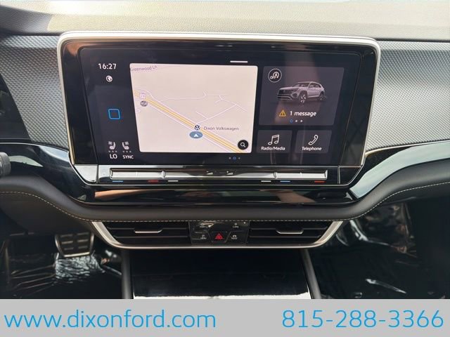 Used 2024 Volkswagen Atlas Cross Sport SEL Premium R-Line AWD/4WD image 13