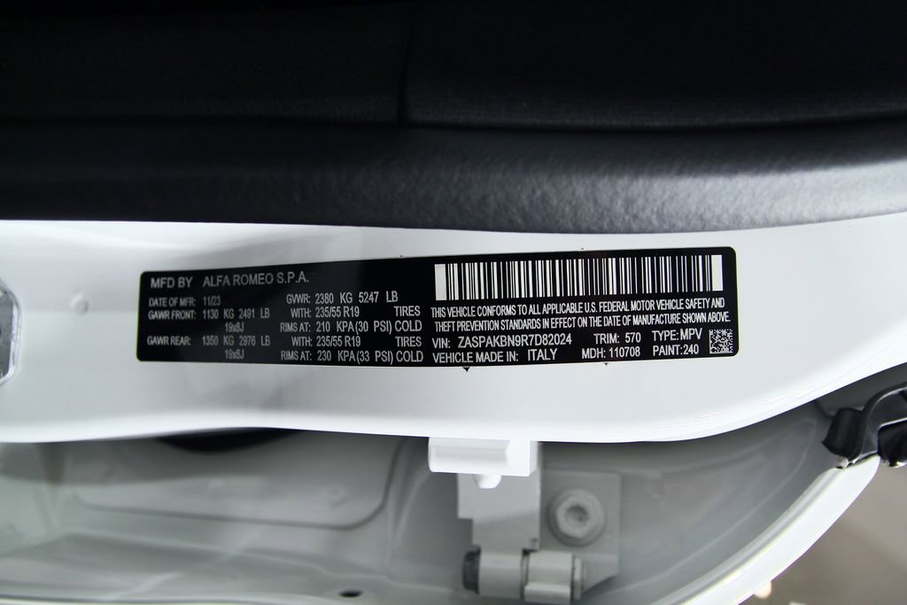 Used 2024 Alfa Romeo Stelvio Ti image 22