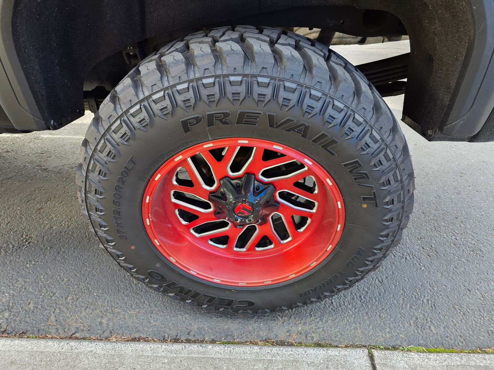 Used 2022 GMC Sierra 2500 AT4 w/ AT4 Premium Plus Package image 9