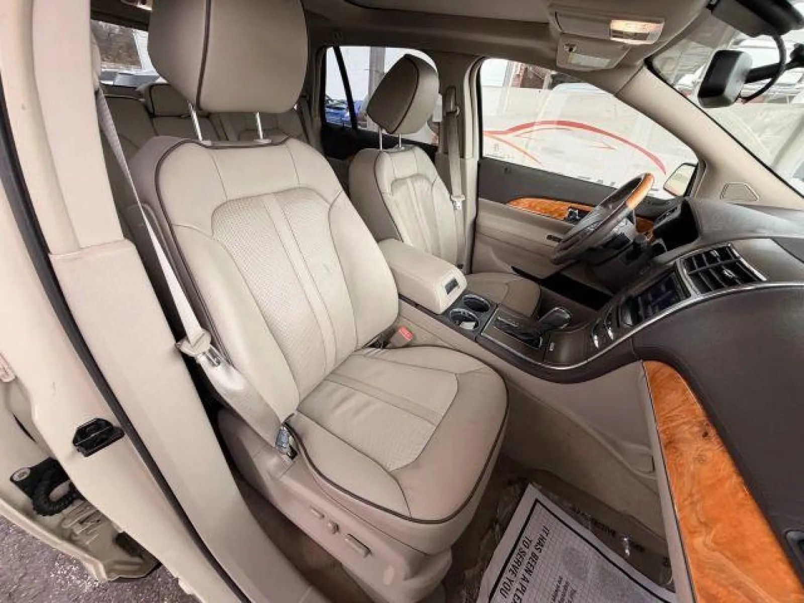 Used 2014 Lincoln MKX AWD w/ Equipment Group 102A image 21