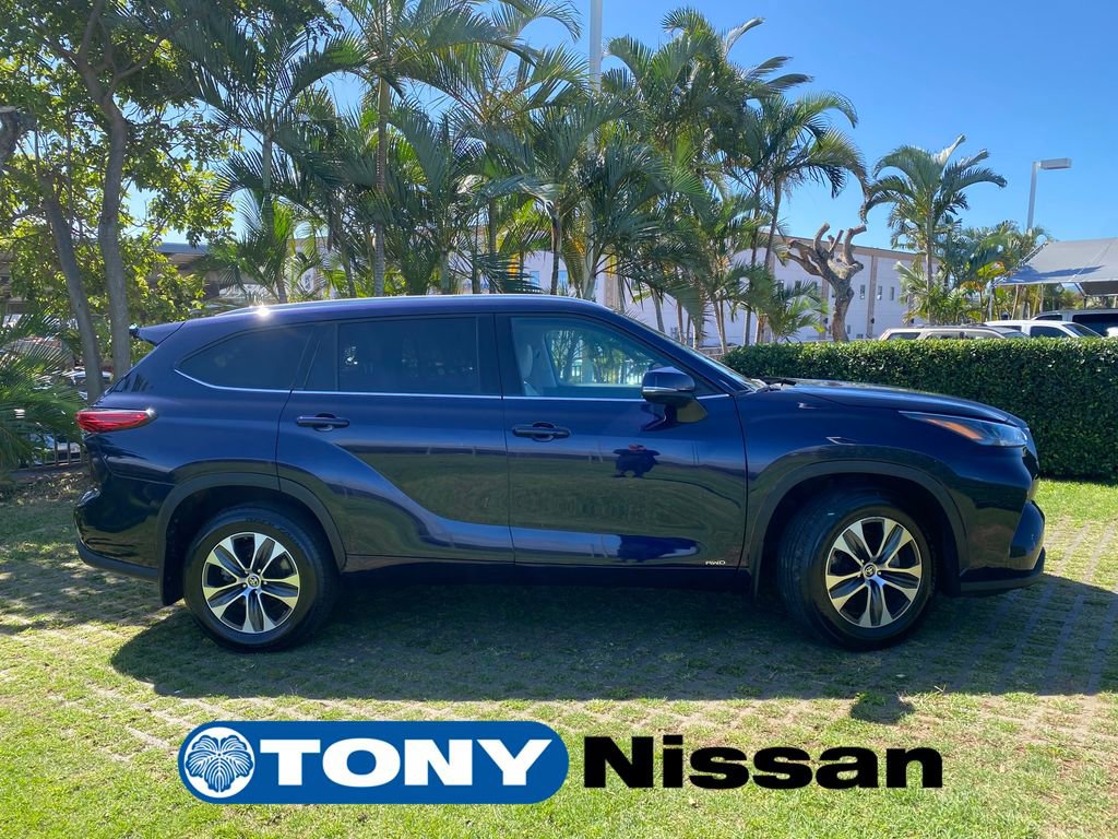 Used 2022 Toyota Highlander XLE image 26