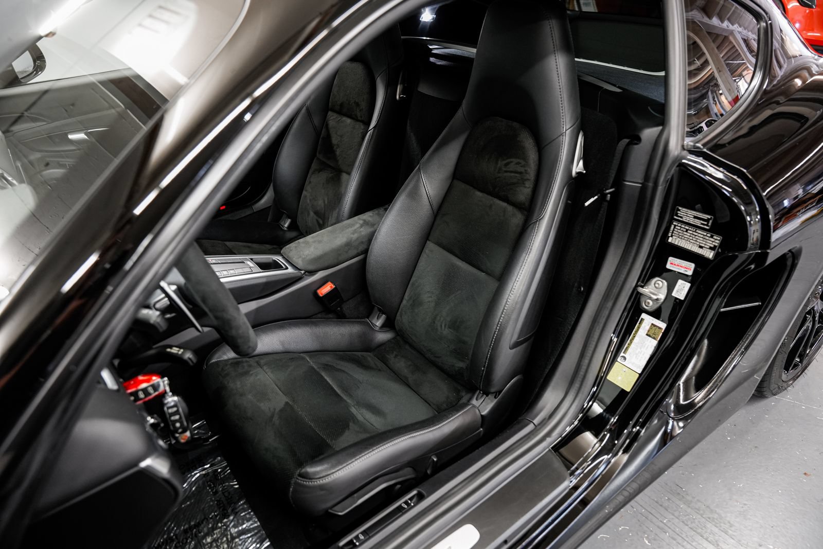 Used 2015 Porsche Cayman RWD image 19