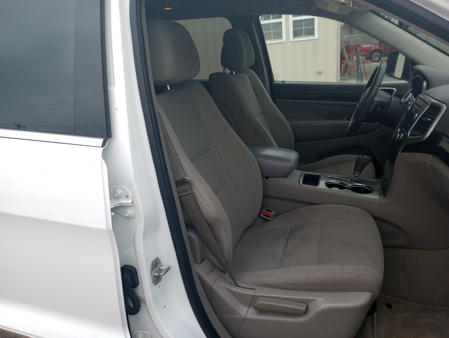 Used 2013 Jeep Grand Cherokee Laredo RWD image 14