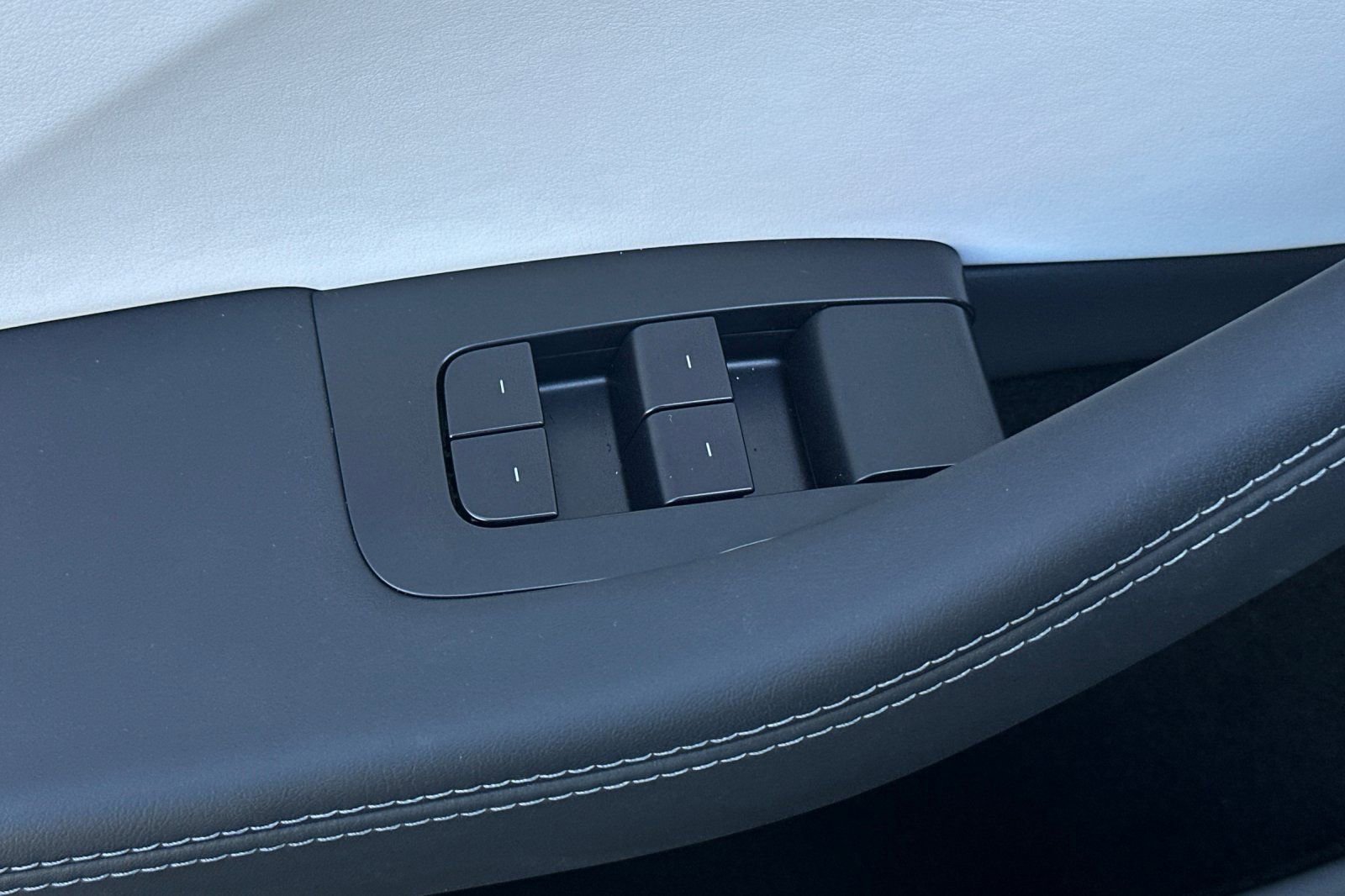 Used 2025 Tesla Model 3 Long Range image 26