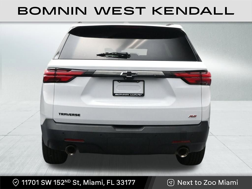 Used 2022 Chevrolet Traverse RS image 4