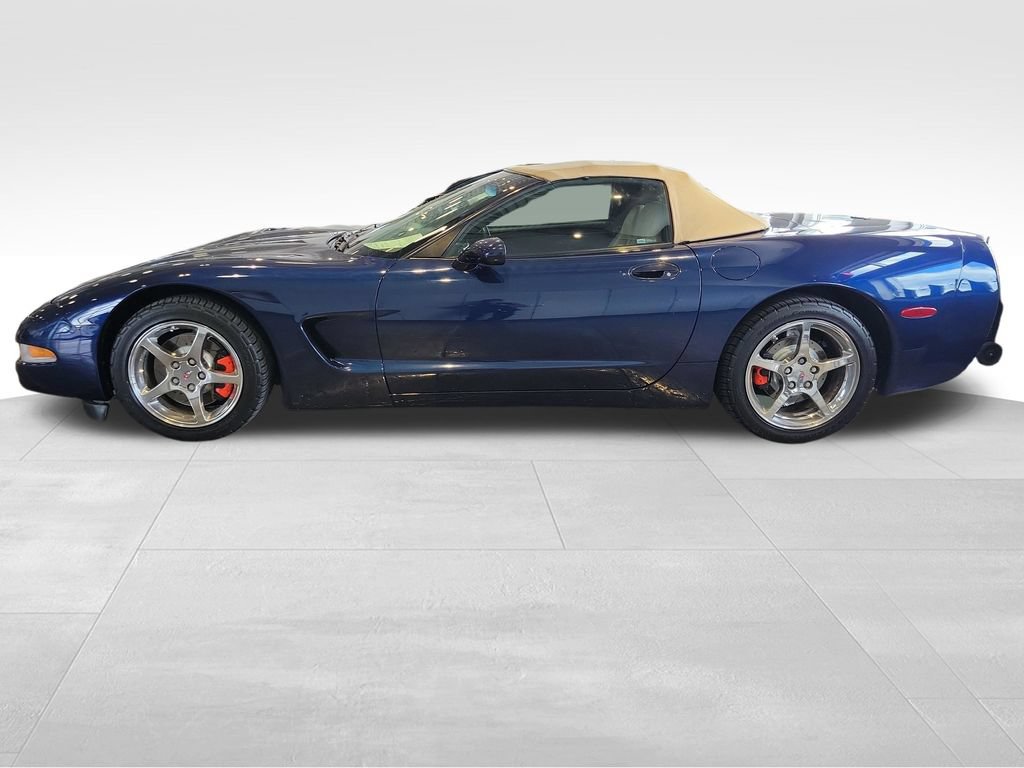 Used 2001 Chevrolet Corvette Convertible w/ Preferred Equipment Group1 RWD image 6
