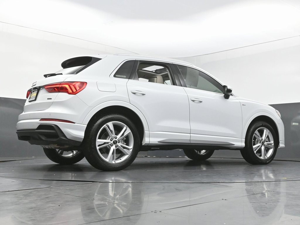 Used 2024 Audi Q3 2.0T Premium w/ Convenience Package image 55