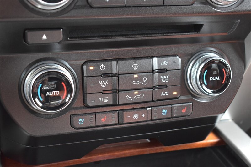 Used 2018 Ford F150 King Ranch w/ Equipment Group 601A Luxury AWD/4WD image 28