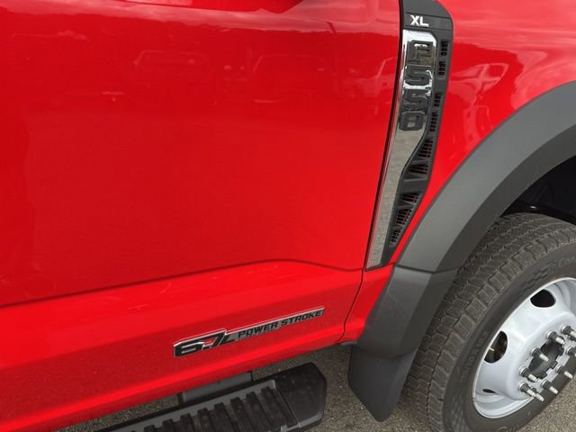New 2026 Ford F550 4x4 Regular Cab Super Duty image 9