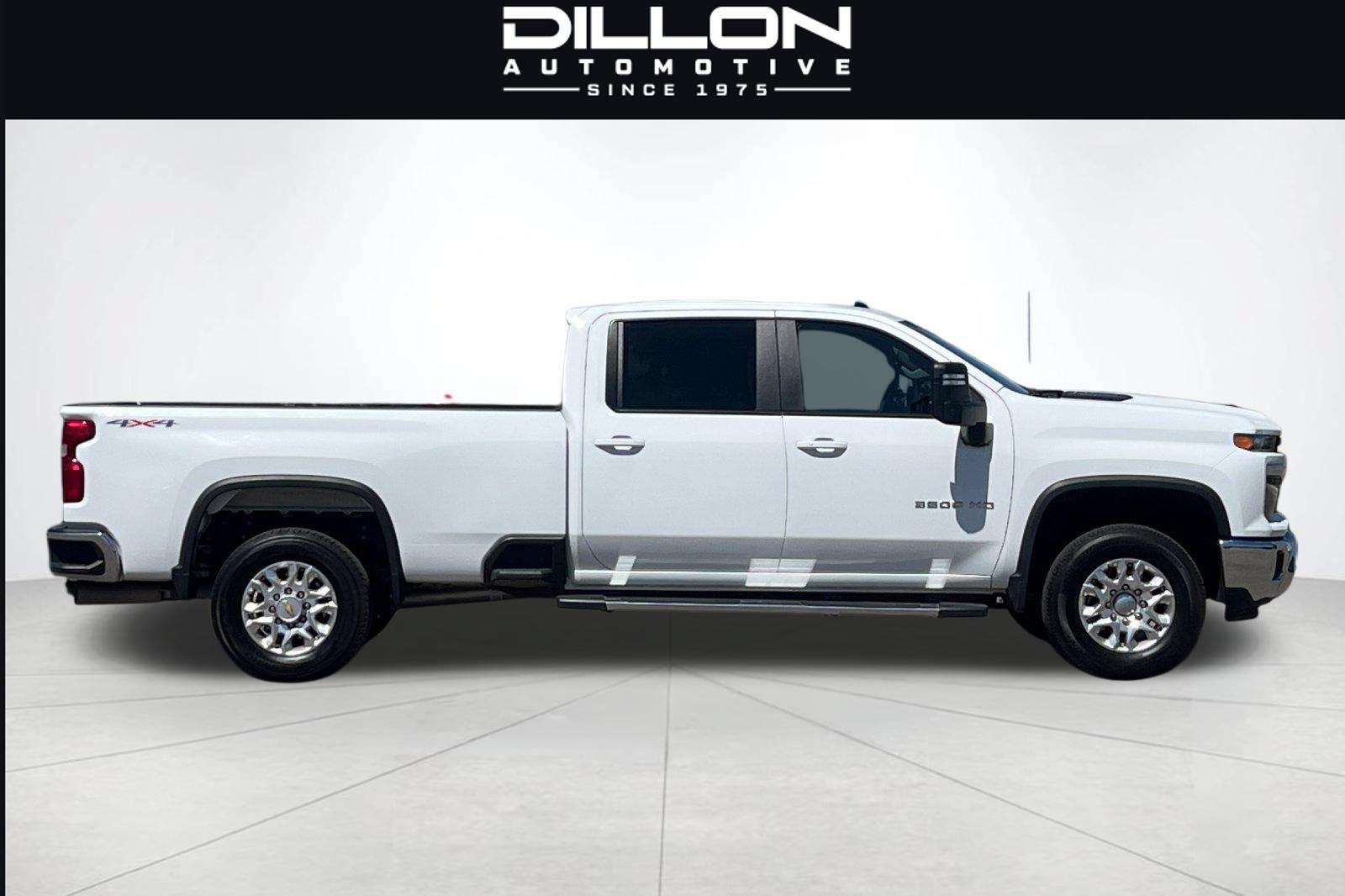 Used 2025 Chevrolet Silverado 3500 LT w/ Safety Package AWD/4WD image 3