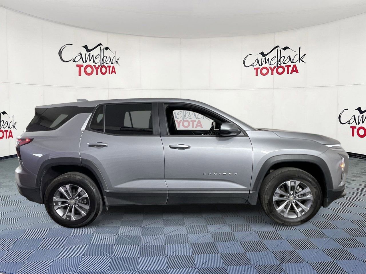 Used 2025 Chevrolet Equinox LT image 8