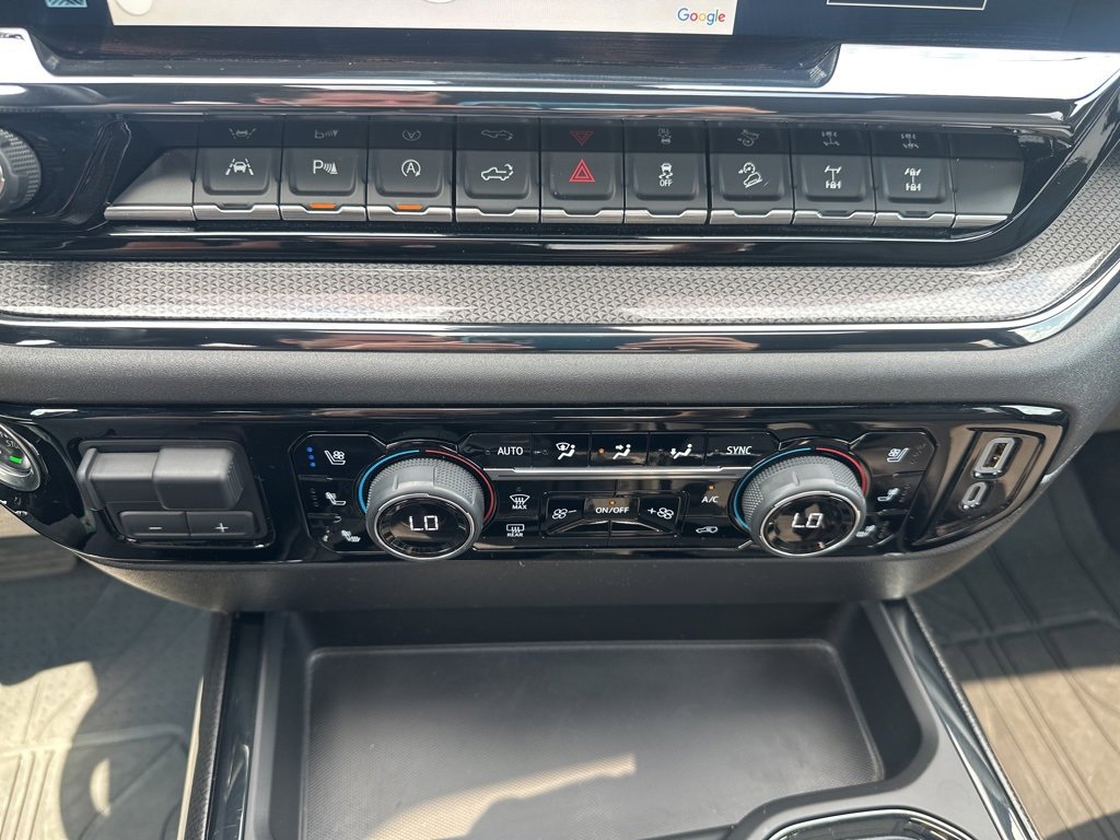 Used 2024 Chevrolet Silverado 1500 ZR2 w/ Technology Package image 22