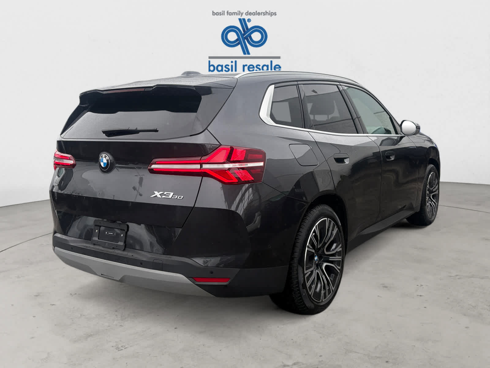 Used 2025 BMW X3 xDrive30i AWD/4WD image 5
