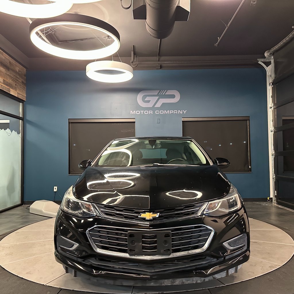 Used 2017 Chevrolet Cruze Premier image 8