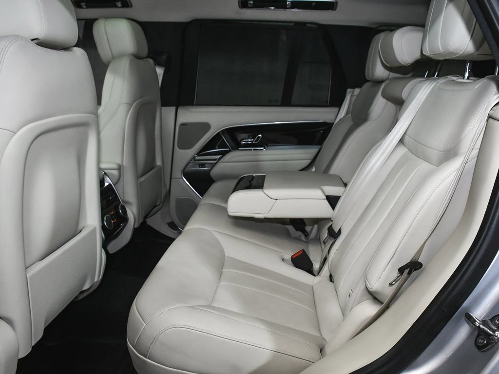 Used 2025 Land Rover Range Rover SE AWD/4WD image 64
