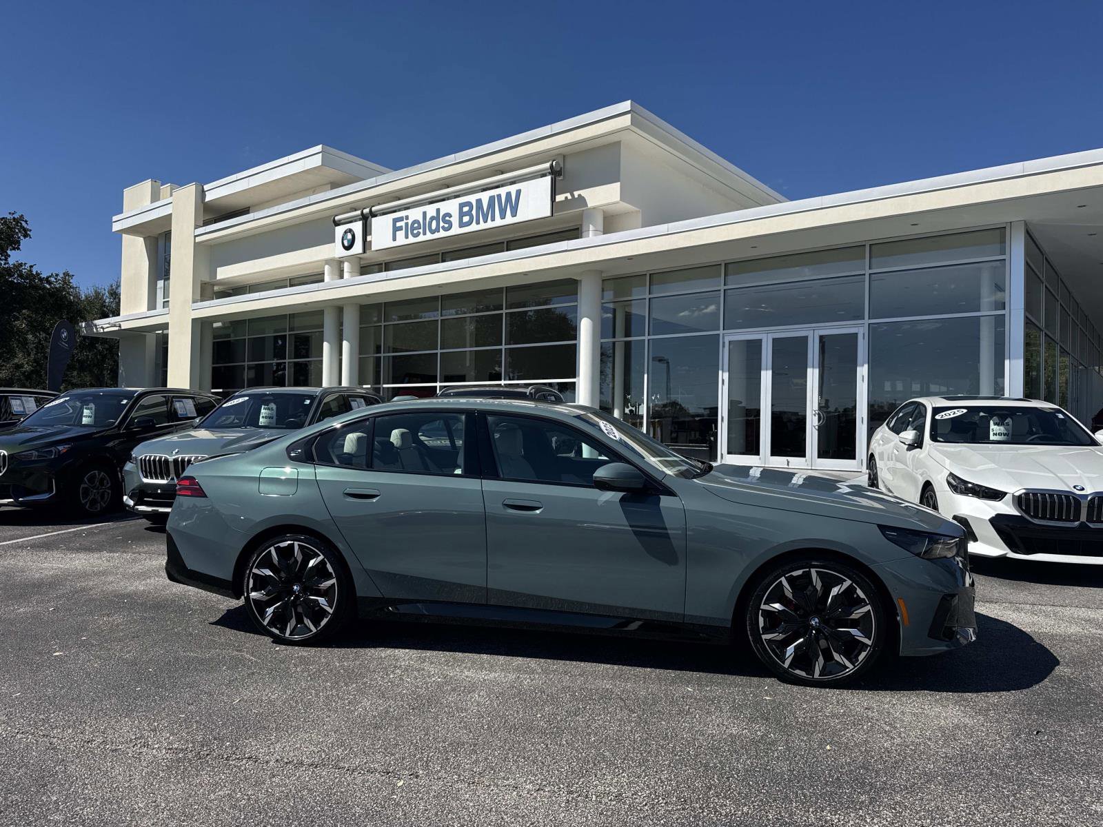 Certified 2025 BMW 530i w/ M Sport Package image 1