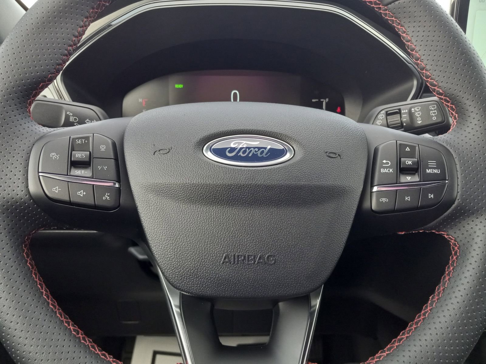 Used 2025 Ford Escape ST-Line w/ Equipment Group 301A FWD image 18