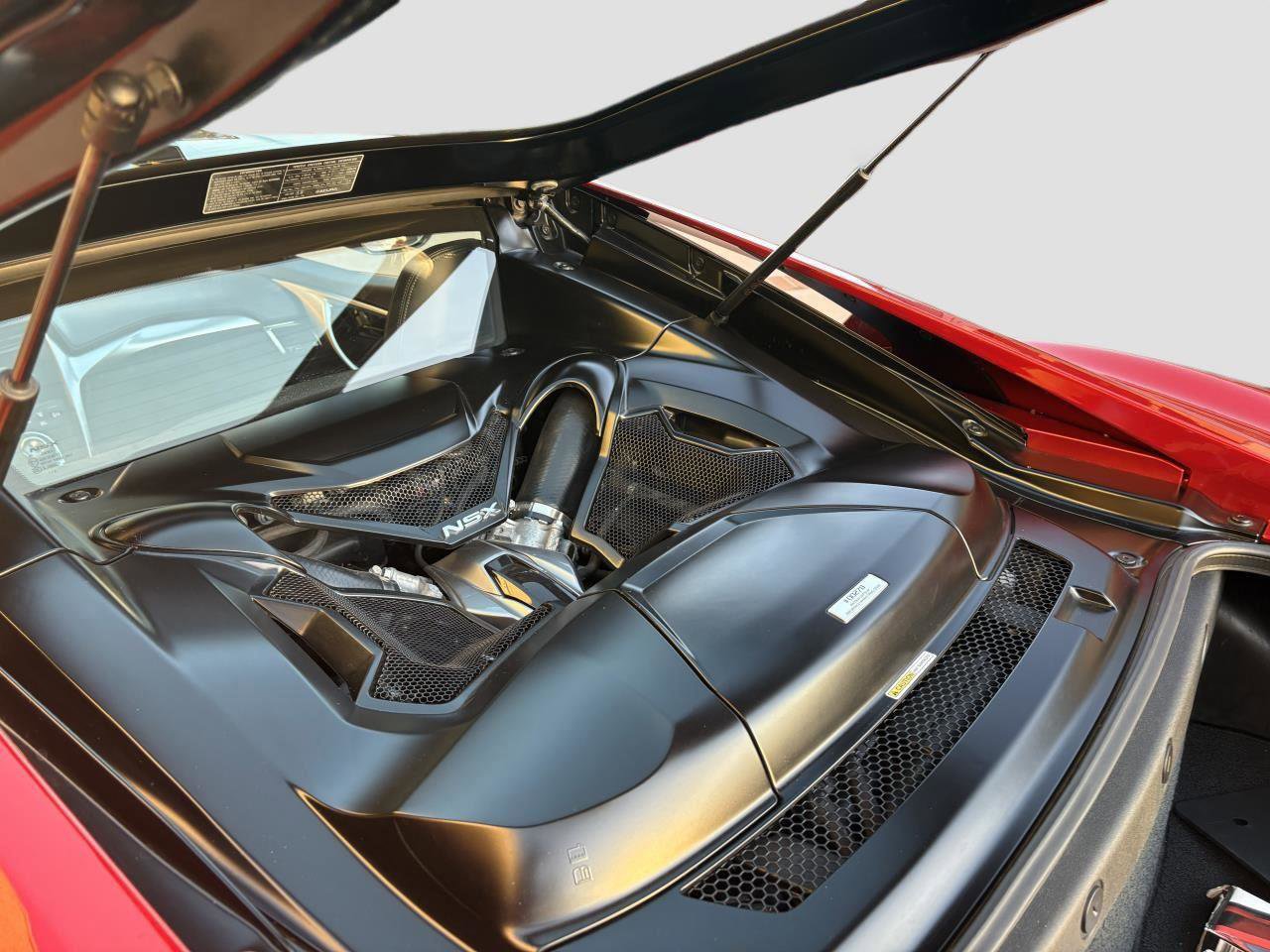 Used 2017 Acura NSX image 26