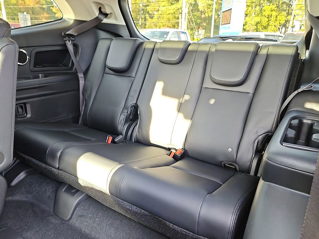 Certified 2025 Subaru Ascent Bronze Edition w/ Onyx Package image 7