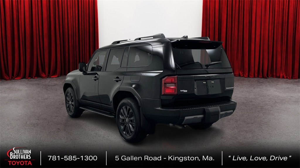 Used 2024 Toyota Land Cruiser image 7