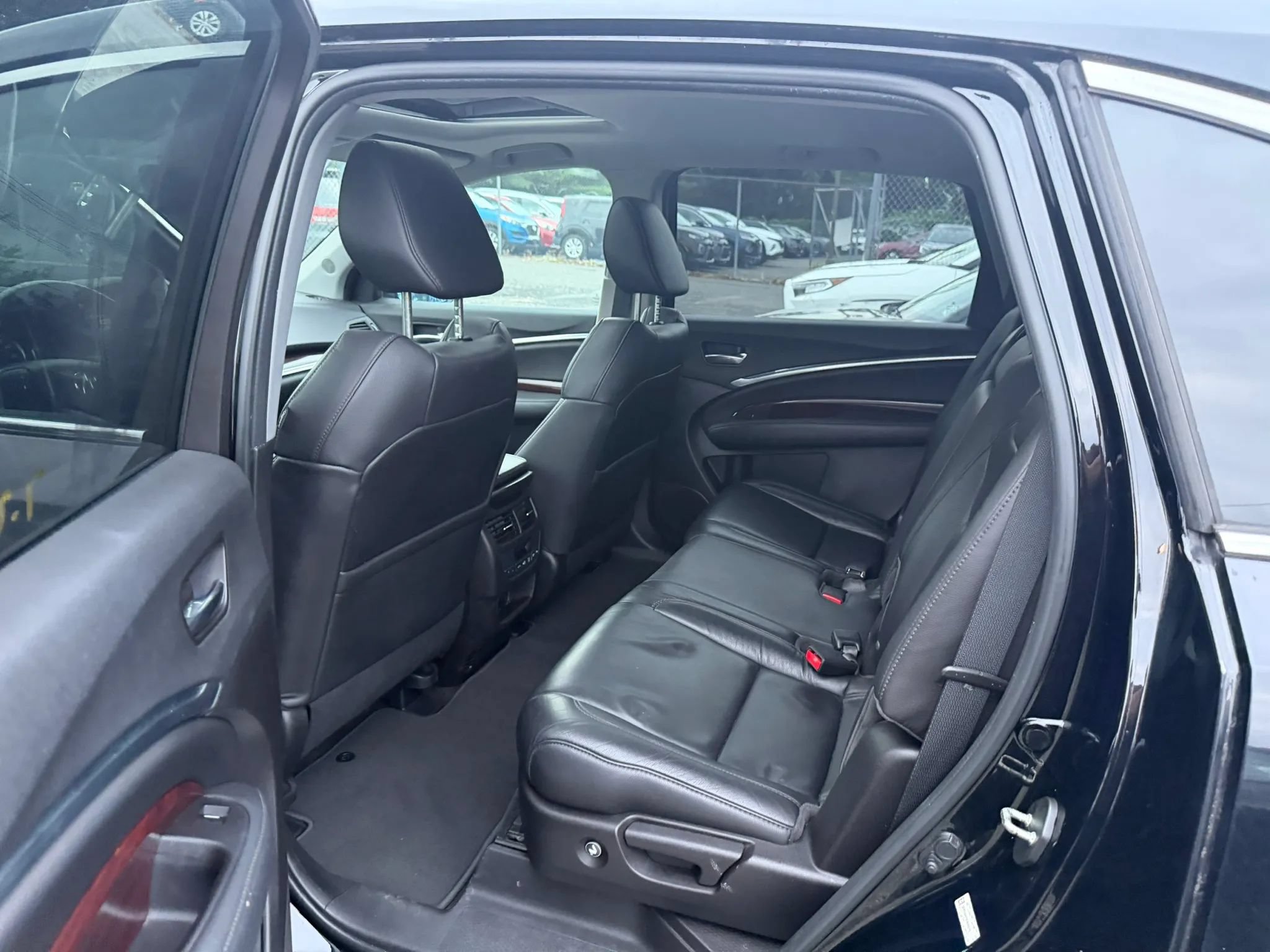 Used 2016 Acura MDX SH-AWD image 30
