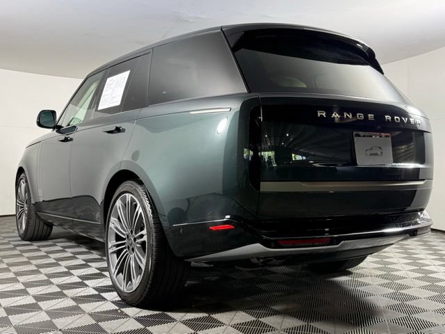 Used 2024 Land Rover Range Rover SE AWD/4WD image 4