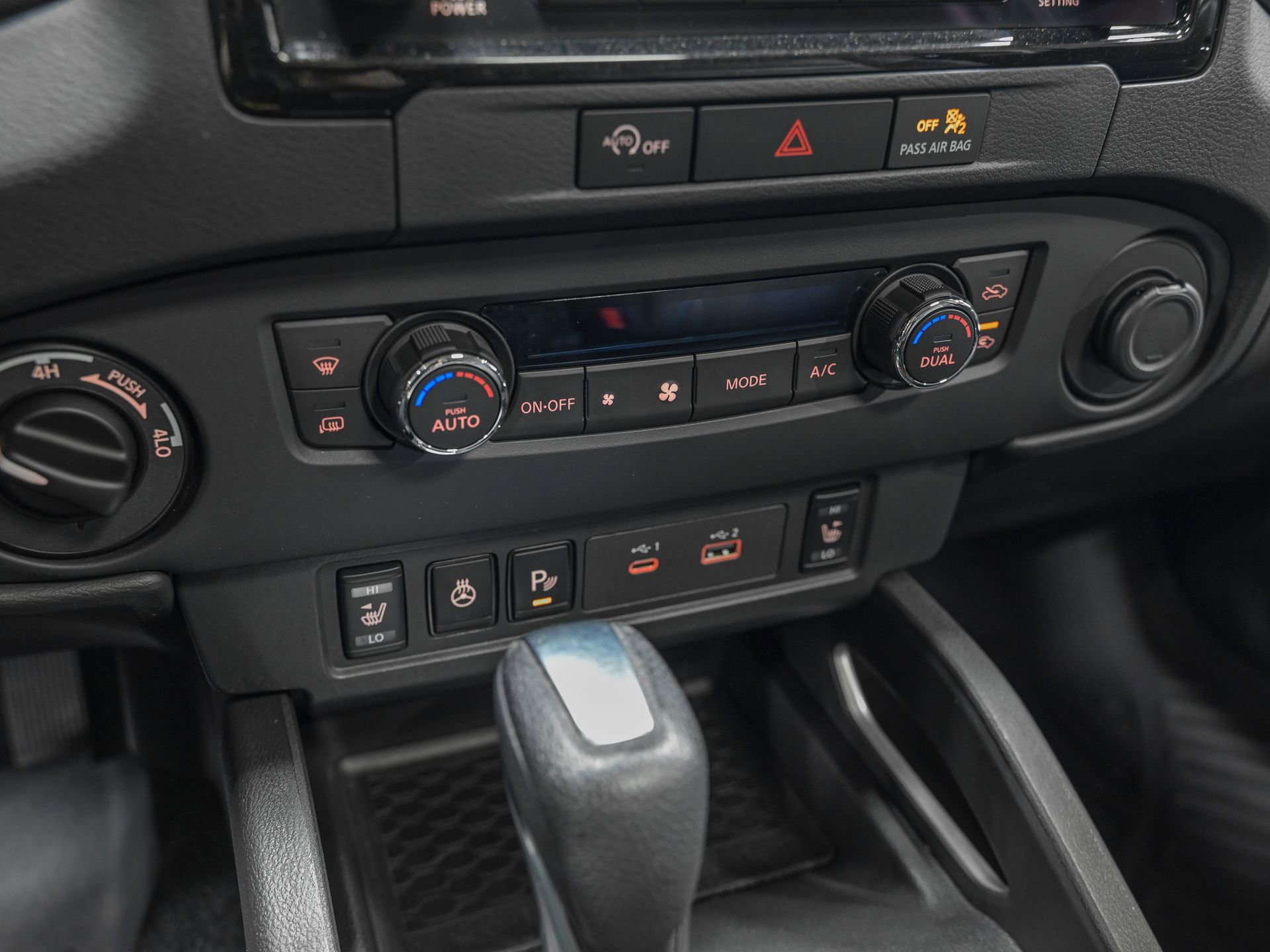 Used 2024 Nissan Frontier SL w/ Technology Package image 23