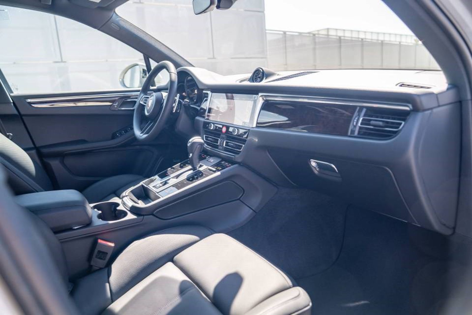 New 2026 Porsche Macan AWD/4WD image 26