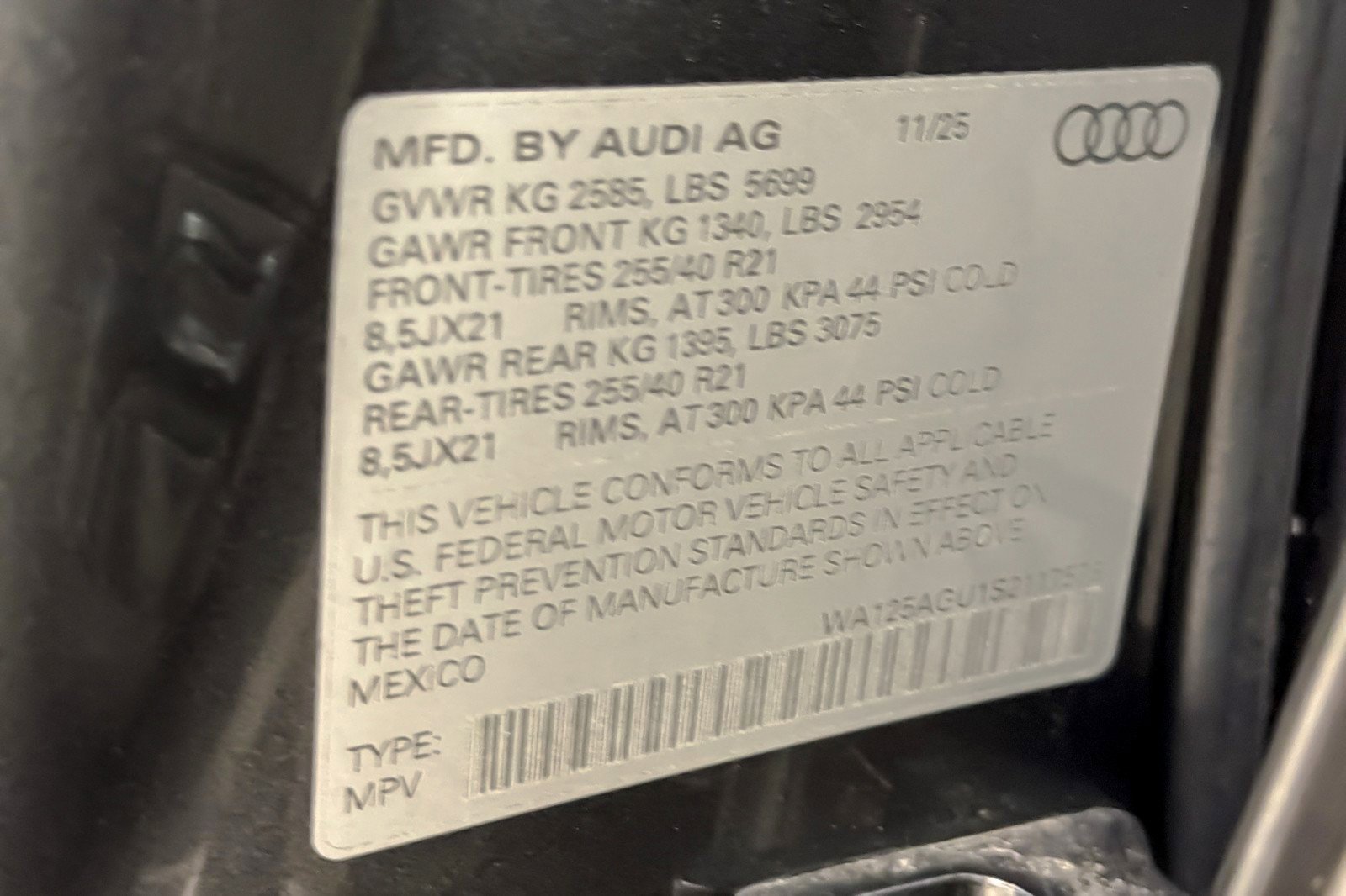 New 2025 Audi SQ5 Premium Plus image 24