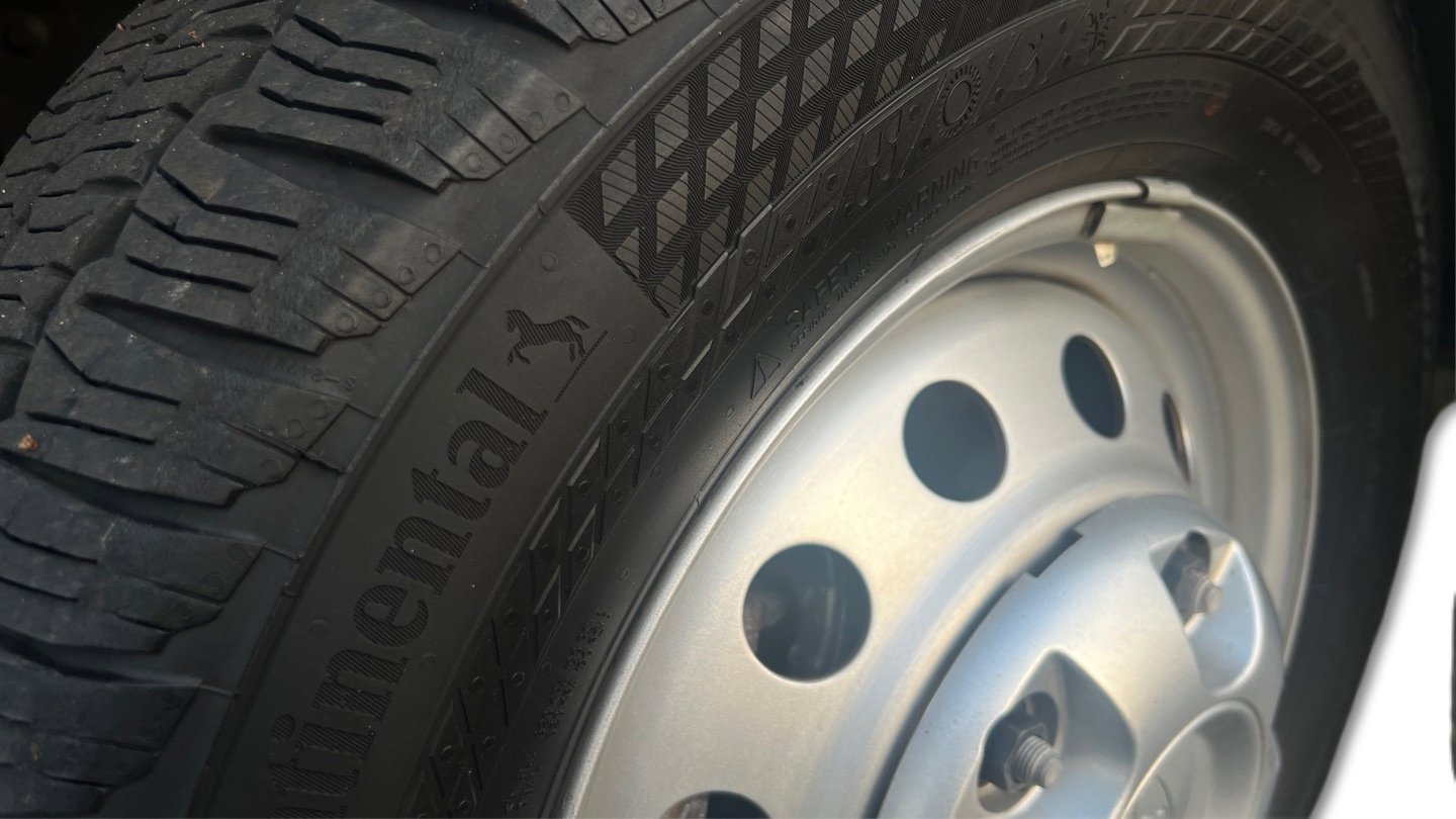 Used 2024 Ford Transit 250 Low Roof AWD image 39