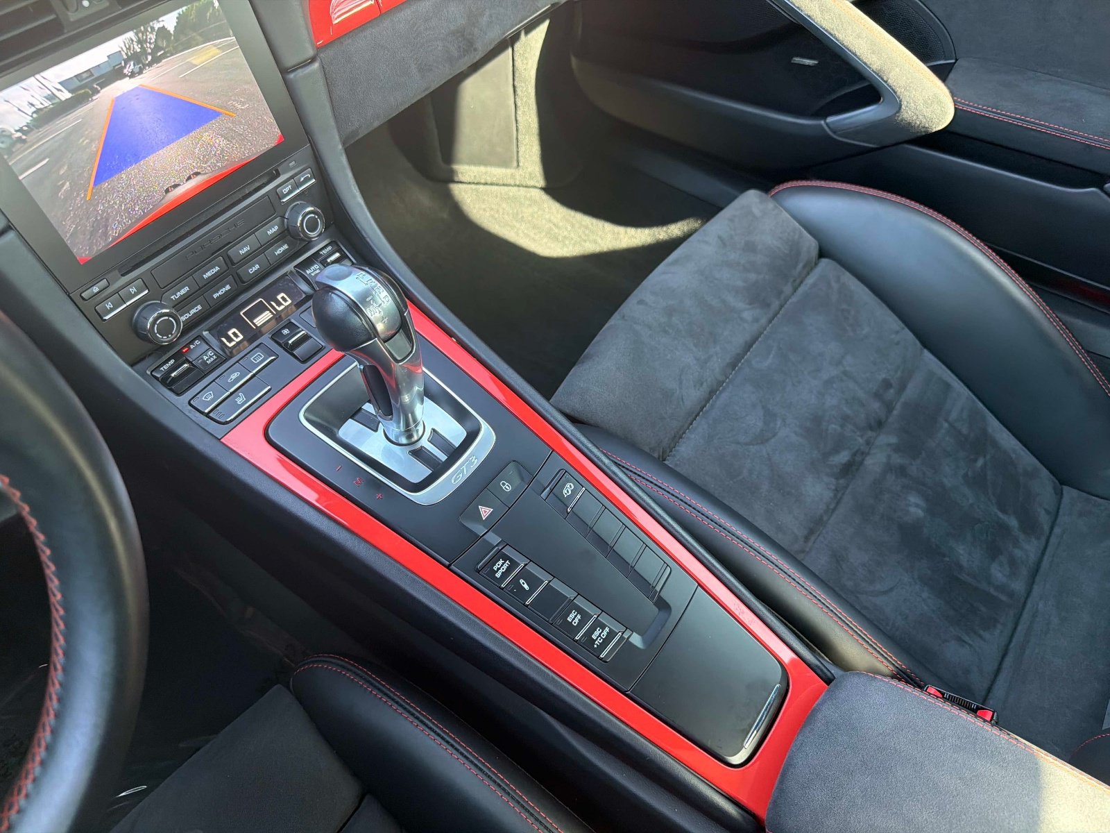 Used 2018 Porsche 911 GT3 RWD image 38
