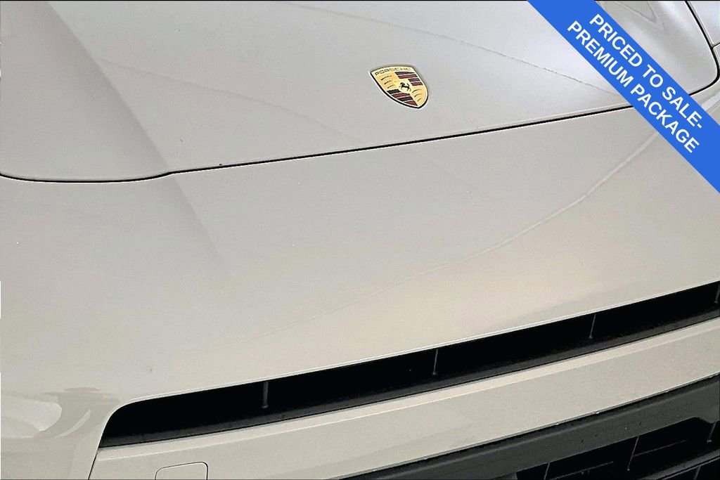 Used 2025 Porsche Panamera 4 w/ Premium Package image 37