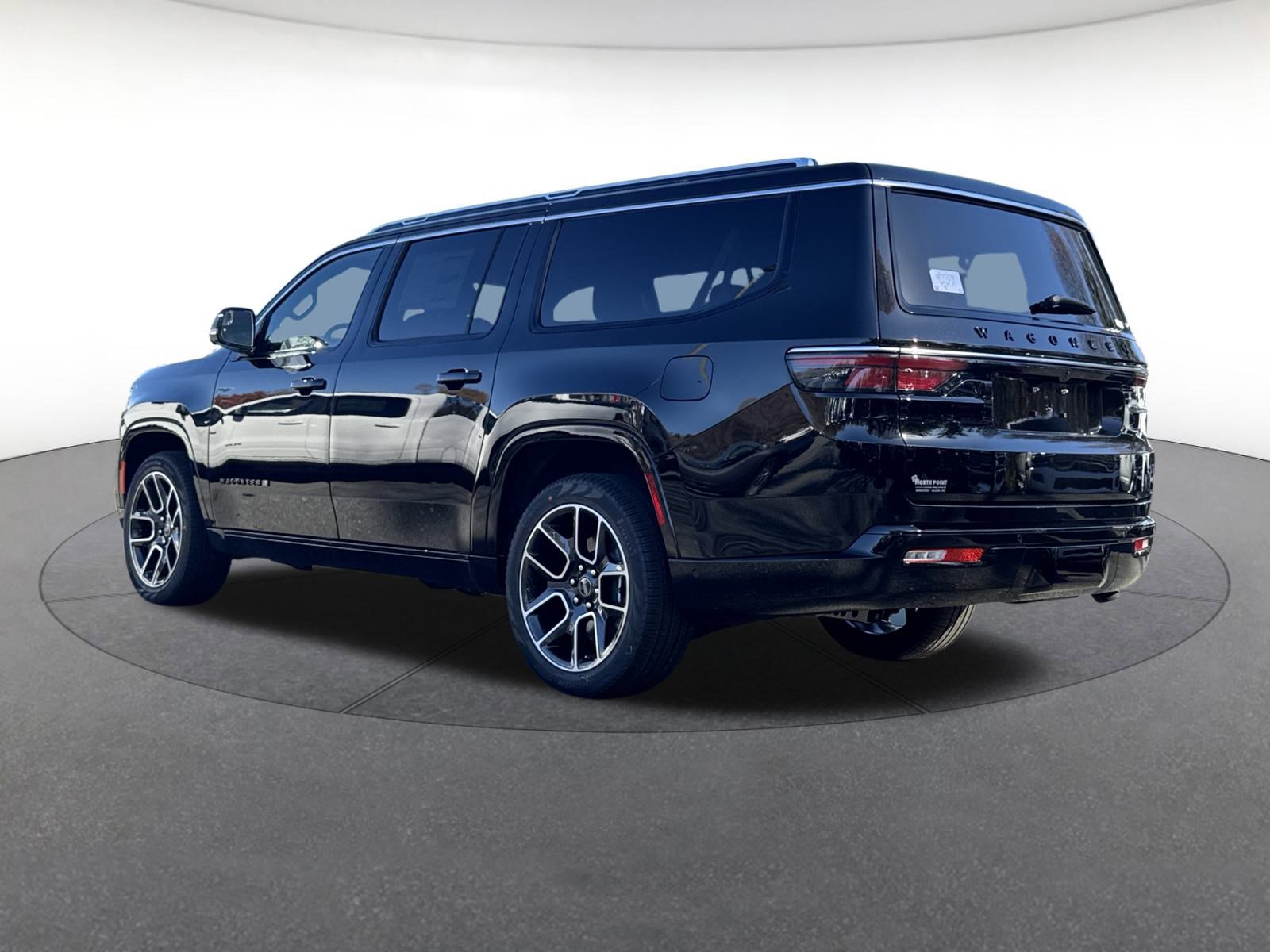 New 2025 Jeep Wagoneer L Series III image 3