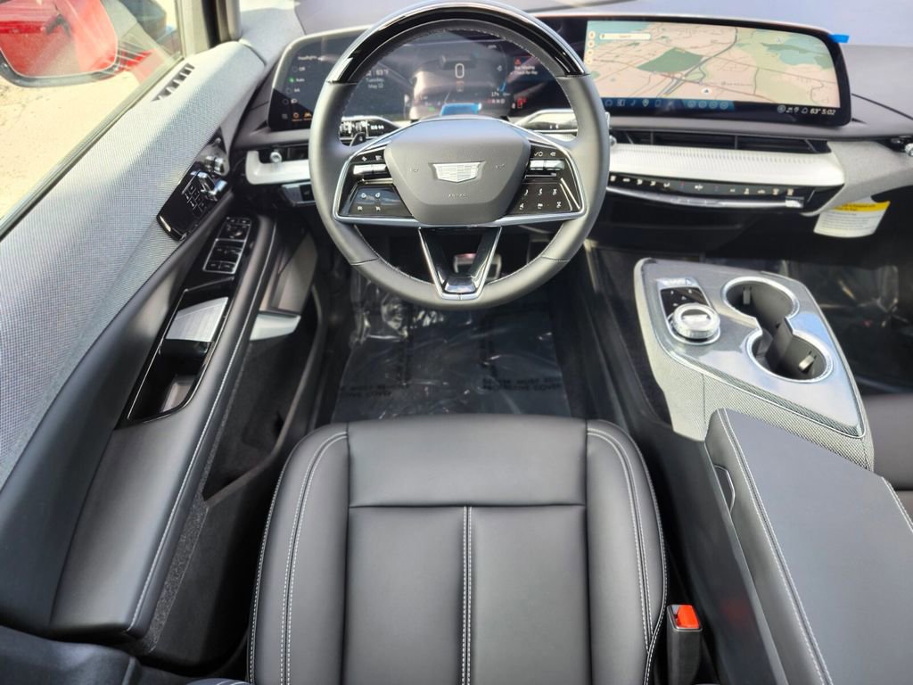 New 2026 Cadillac Optiq Sport 1 w/ LPO, Floor Liner Package AWD/4WD image 11