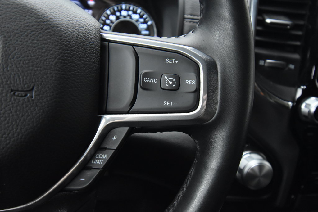 Used 2024 RAM 1500 Laramie AWD/4WD image 31