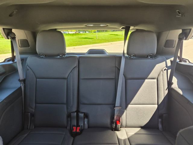 Used 2024 Chevrolet Tahoe LT w/ Luxury Package AWD/4WD image 44