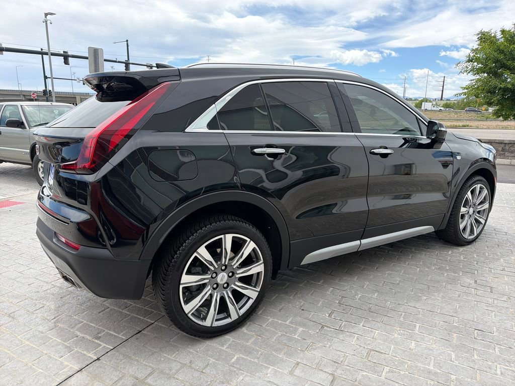 Used 2021 Cadillac XT4 Premium Luxury AWD/4WD image 5