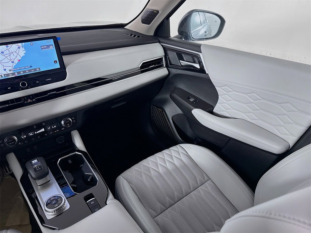 New 2025 Mitsubishi Outlander AWD image 25