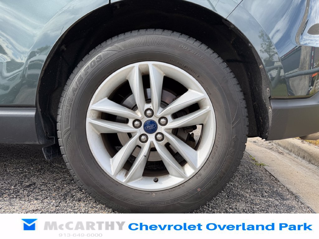 Used 2015 Ford Edge SEL w/ Equipment Group 201A FWD image 9