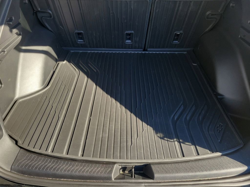 Used 2026 Chevrolet Equinox EV RS image 9